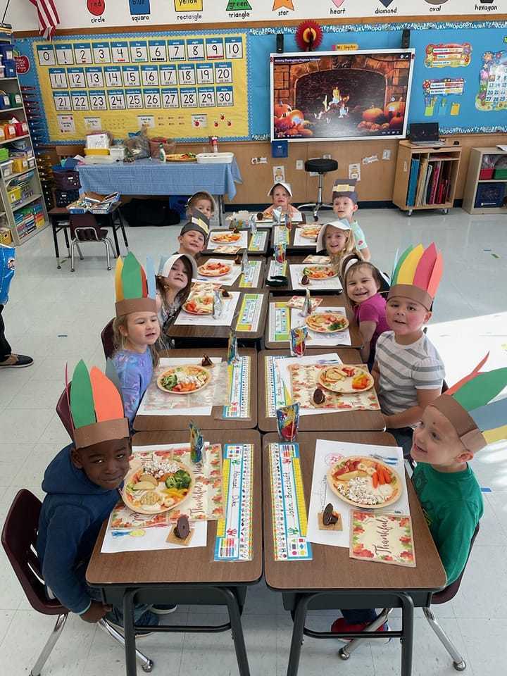 students celebrating thanksgiving